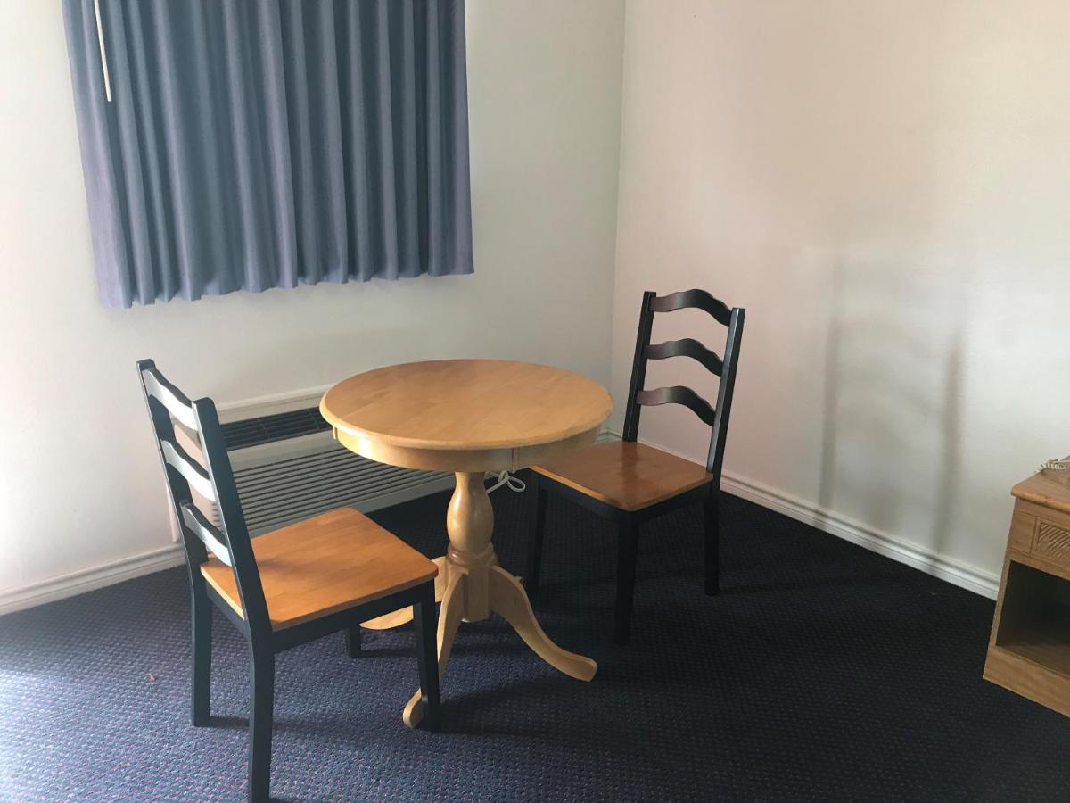 Luxury Inn George West Eksteriør billede